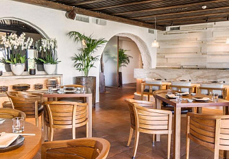 NOVIKOV PORTO CERVO